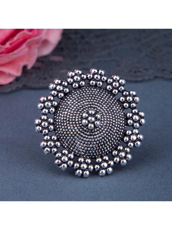 Queen Be  Oxidised Blossoming Garden Cocktail Ring